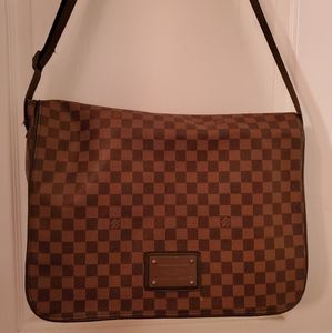 Louis Vuitton Messenger Bag